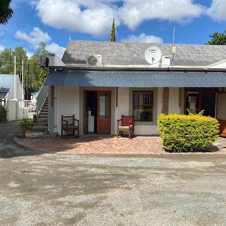 Leo Guest House Robertson Εξωτερικό φωτογραφία