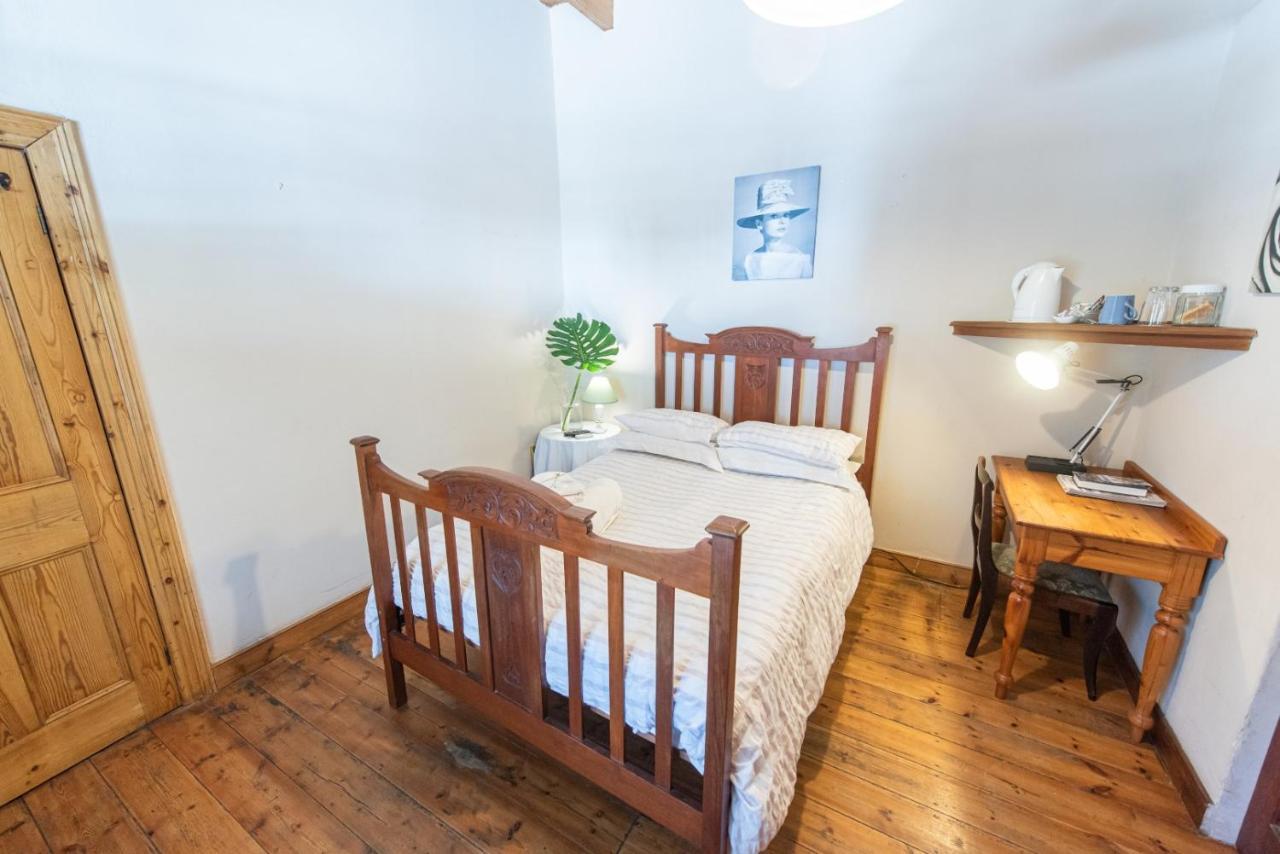 Leo Guest House Robertson Εξωτερικό φωτογραφία